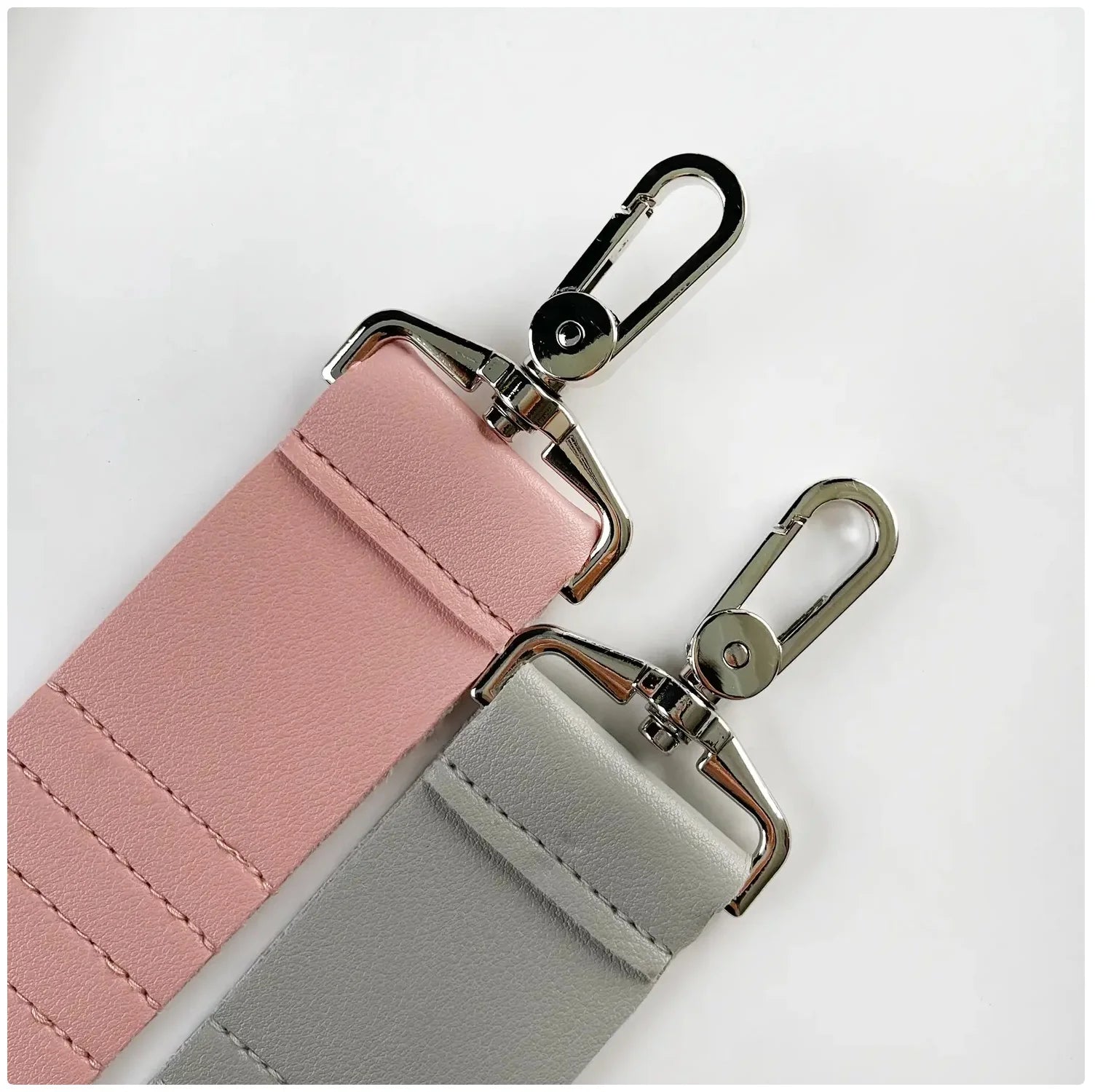 Leather Golf Tee Holder with Clip - Portable Golf Tee Pouch for Easy Access